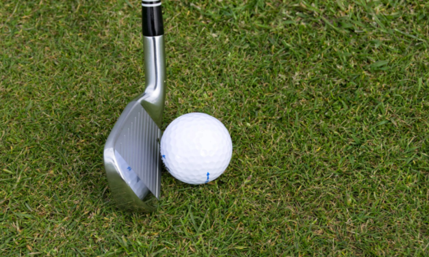 Best Golf Shoe for Heavier Golfers, Fat Guys and Big Guys